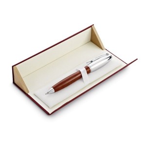 Esferogr&aacute;fica em Madeira